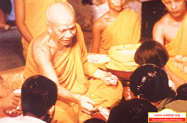 "ฝ่ายชั่ว - ฝ่ายดี"